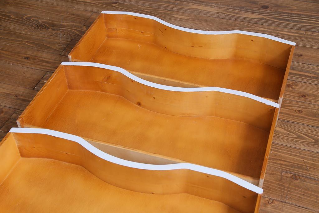 中古　リペイント　イタリア家具　フレンチテイストの魅力あふれるチェスト(引き出し、サイドボード)