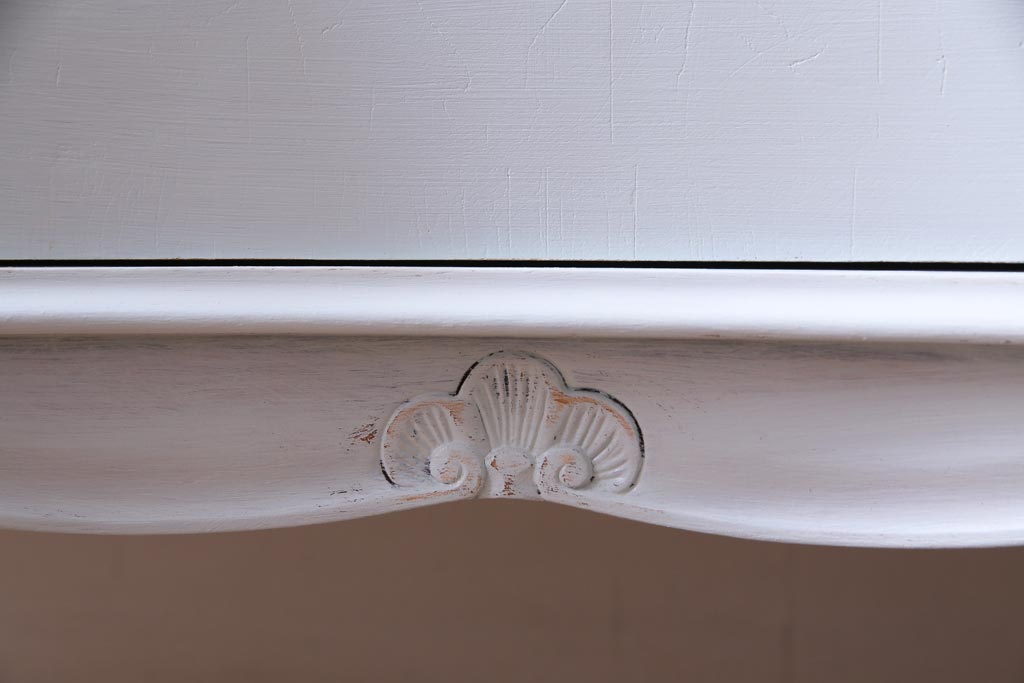 中古　リペイント　イタリア家具　フレンチテイストの魅力あふれるチェスト(引き出し、サイドボード)