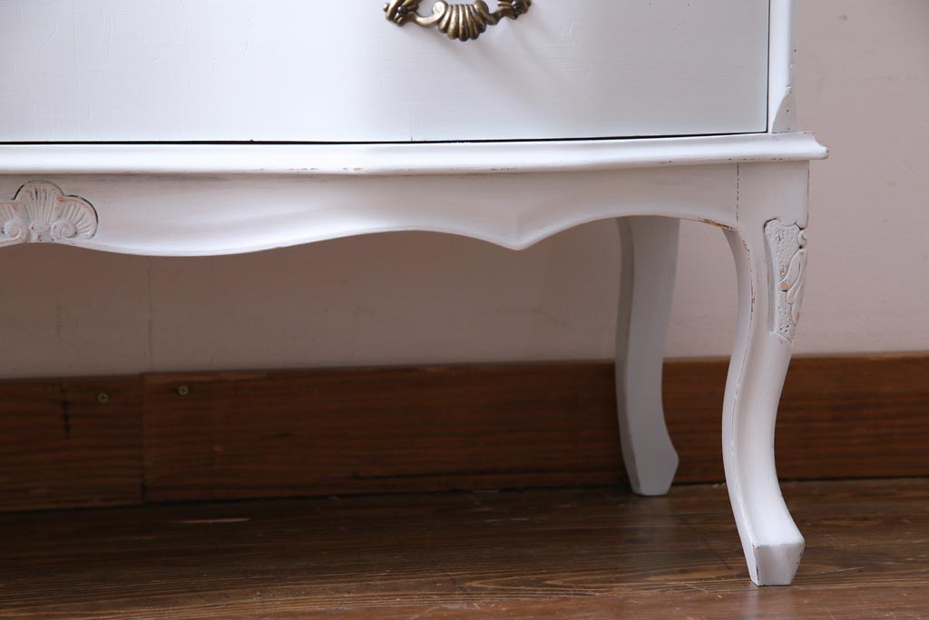 中古　リペイント　イタリア家具　フレンチテイストの魅力あふれるチェスト(引き出し、サイドボード)