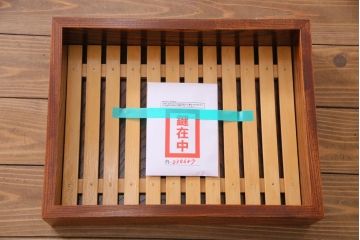 中古　伝統民芸　岩谷堂箪笥　菊幸　絶版品　61間茶棚　欅の杢目と金具が迫力のある茶棚(食器棚、収納棚)(定価約110万円)