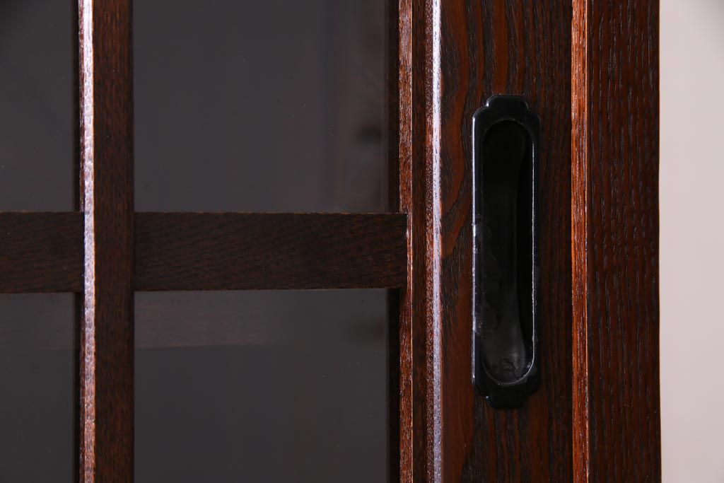 中古美品　国産　高級民芸家具　欅材・桐材　威厳のある雰囲気が魅力的な食器棚(収納棚、戸棚)