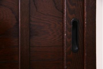 中古美品　国産　高級民芸家具　欅材・桐材　威厳のある雰囲気が魅力的な食器棚(収納棚、戸棚)