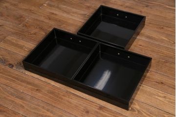 アンティーク家具　最高級品!　漆塗り　煌びやかな意匠が目を引く総散螺鈿蒔絵飾り棚　(R-034689)