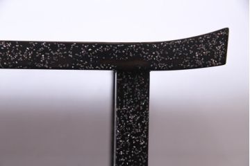 アンティーク家具　最高級品!　漆塗り　煌びやかな意匠が目を引く総散螺鈿蒔絵飾り棚(茶棚、戸棚)(R-034689)