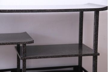 アンティーク家具　最高級品!　漆塗り　煌びやかな意匠が目を引く総散螺鈿蒔絵飾り棚(茶棚、戸棚)(R-034689)