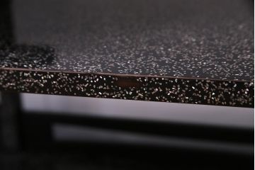 アンティーク家具　最高級品!　漆塗り　煌びやかな意匠が目を引く総散螺鈿蒔絵飾り棚(茶棚、戸棚)(R-034689)