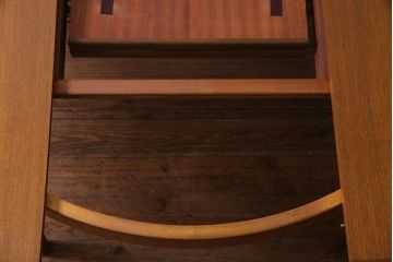 ヴィンテージ家具　北欧ビンテージ　McIntosh(マッキントッシュ)　チーク材　洗練されたデザインが素敵なエクステンションテーブル(ラウンドテーブル)
