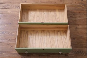 ペイント家具　リメイク　ガラスの取っ手が可愛らしいローチェスト(引き出し、リビングボード、テレビボード)