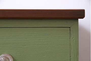 ペイント家具　リメイク　ガラスの取っ手が可愛らしいローチェスト(引き出し、リビングボード、テレビボード)