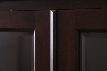 中古　北海道民芸家具　OM118　美しい木肌とシックな佇まいが魅力的なブックケース(食器棚、飾り棚、収納棚)(定価約60万円)