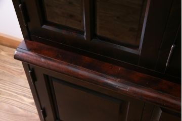 中古　北海道民芸家具　OM118　美しい木肌とシックな佇まいが魅力的なブックケース(食器棚、飾り棚、収納棚)(定価約60万円)