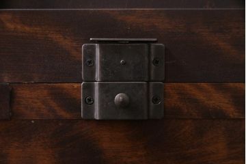 中古　北海道民芸家具　OM118　美しい木肌とシックな佇まいが魅力的なブックケース(食器棚、飾り棚、収納棚)(定価約60万円)