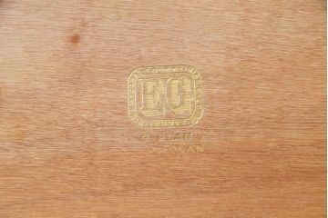 ヴィンテージ家具　北欧ビンテージ　G-PLAN(ジープラン)　BBシリーズ　レア　ハイセンスなデザインが魅力的なサイドボード(リビングボード、収納棚)