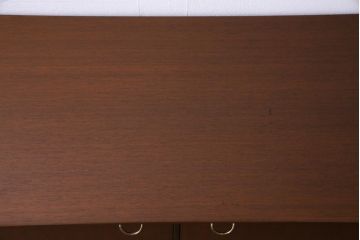 ヴィンテージ家具　北欧ビンテージ　G-PLAN(ジープラン)　BBシリーズ　レア　ハイセンスなデザインが魅力的なサイドボード(リビングボード、収納棚)