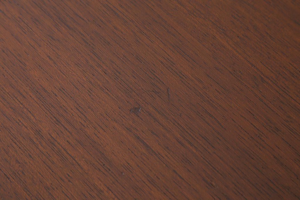 ヴィンテージ家具　北欧ビンテージ　G-PLAN(ジープラン)　BBシリーズ　レア　ハイセンスなデザインが魅力的なサイドボード(リビングボード、収納棚)