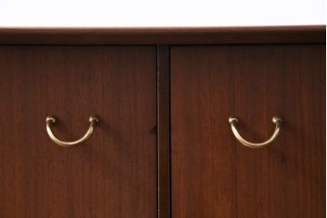 ヴィンテージ家具　北欧ビンテージ　G-PLAN(ジープラン)　BBシリーズ　レア　ハイセンスなデザインが魅力的なサイドボード(リビングボード、収納棚)