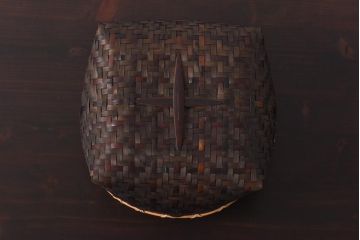 アンティーク雑貨　共箱付き　篭師水谷六々斎作　菜籠　利休好　油竹炭斗(茶道具)