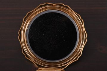 アンティーク雑貨　イギリス　Stratton(ストラットン)　箱・ポーチ付き　クイーンタイプ　ヴィンテージコンパクト(ビンテージ)