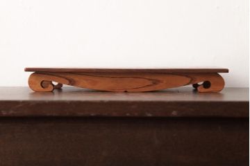 アンティーク雑貨　昭和中期　総ケヤキ材　玉杢　個性的なつくりの花台(飾り台)(1)