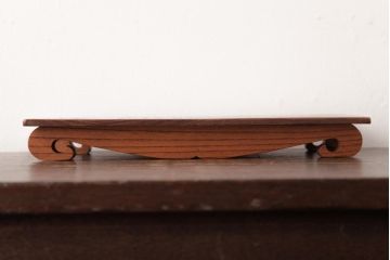 アンティーク雑貨　昭和中期　総ケヤキ材　玉杢　個性的なつくりの花台(飾り台)(1)