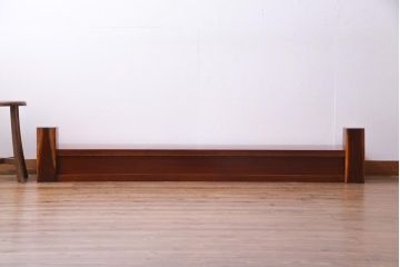 アンティーク雑貨　古民具・骨董　カリン材・ケヤキ材　漆塗り　上品な雰囲気醸し出す置き床(ローボード、飾り台、花梨材)