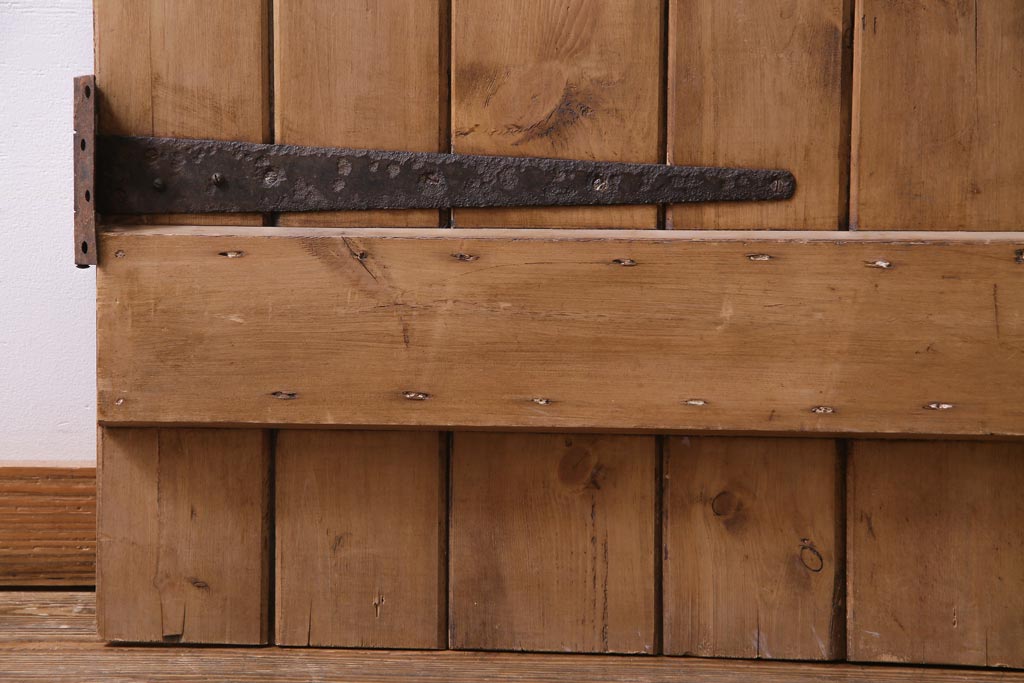 フランスアンティーク　素朴な雰囲気が魅力的なコテージドア(木製ドア、ディスプレイ、扉)(1)