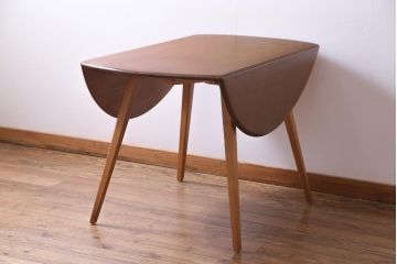 中古　ERCOL(アーコール)　スタイリッシュなデザインが目をひくバタフライテーブル(ドロップリーフテーブル、ダイニングテーブル)(1)