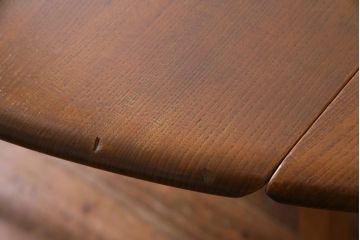 中古　ERCOL(アーコール)　スタイリッシュなデザインが目をひくバタフライテーブル(ドロップリーフテーブル、ダイニングテーブル)(1)