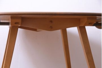 中古　ERCOL(アーコール)　スタイリッシュなデザインが目をひくバタフライテーブル(ドロップリーフテーブル、ダイニングテーブル)(1)