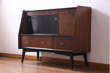 G-PLAN(ジープラン)　北欧スタイル家具　BBシリーズ　サイドボード(サイドキャビネット)(2)