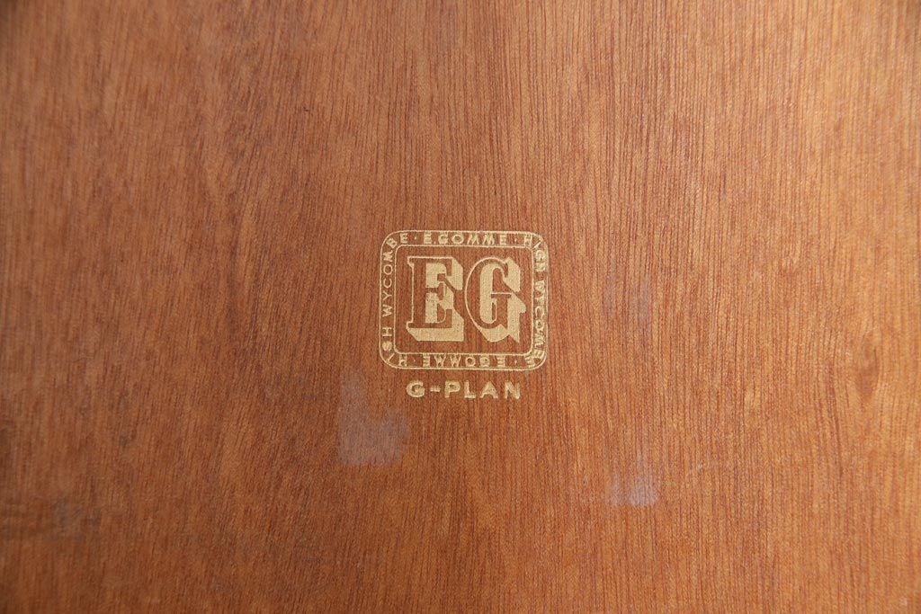 G-PLAN(ジープラン)　北欧スタイル家具　BBシリーズ　サイドボード(サイドキャビネット)(2)