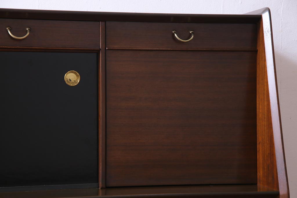 G-PLAN(ジープラン)　北欧スタイル家具　BBシリーズ　サイドボード(サイドキャビネット)(2)