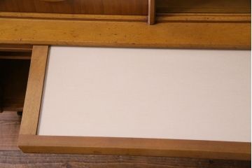 北欧家具　イギリスビンテージ　チーク材　F.D.WELTERS　スタイリッシュなサイドボード(キャビネット、収納棚)