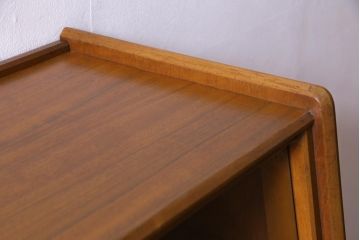 北欧家具　イギリスビンテージ　チーク材　F.D.WELTERS　スタイリッシュなサイドボード(キャビネット、収納棚)