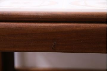 ヴィンテージ家具　北欧ビンテージ　G-PLAN(ジープラン)　チーク材　タイルトップのサイドテーブル(センターテーブル、コーヒーテーブル)