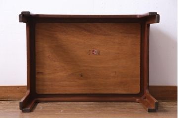 ヴィンテージ家具　北欧ビンテージ　G-PLAN(ジープラン)　チーク材　タイルトップのサイドテーブル(センターテーブル、コーヒーテーブル)