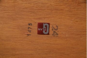 ヴィンテージ家具　北欧ビンテージ　G-PLAN(ジープラン)　チーク材　タイルトップのサイドテーブル(センターテーブル、コーヒーテーブル)