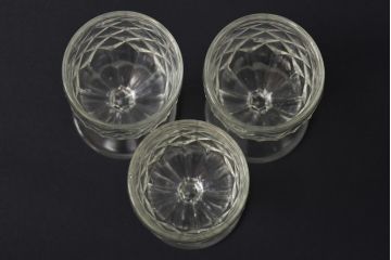 アンティーク雑貨　和製アンティーク　昭和初期の古いプレスガラス製コップ3個セット(グラス)