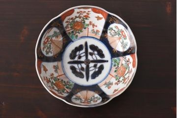 古民具・骨董　花鳥図　輪花　濃い色彩が目を引く明治期の色絵鉢(和食器)