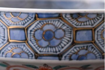 幕末明治期　鶴と達磨が描かれた色絵鉢(なます皿)