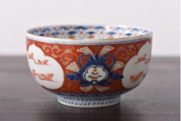 江戸期　大明成化年製　古伊万里　赤絵南蛮図染付　蓋茶碗2個セット(1)