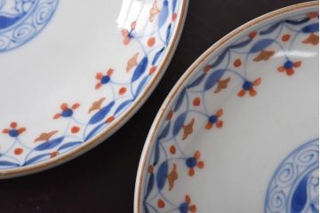 江戸期　大明成化年製　古伊万里　赤絵南蛮図染付　蓋茶碗2個セット(1)