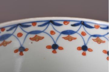江戸期　大明成化年製　古伊万里　赤絵南蛮図染付　蓋茶碗2個セット(2)