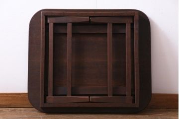 アンティーク家具　和製アンティーク　楠の木　なめらかな木肌が品のあるちゃぶ台(ローテーブル、折り畳みテーブル、花台)