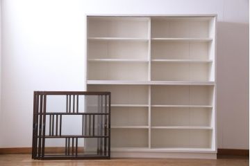 ペイント家具　シンプルで使い勝手の良い大正昭和期の2段重ね収納棚(飾り棚、本箱)