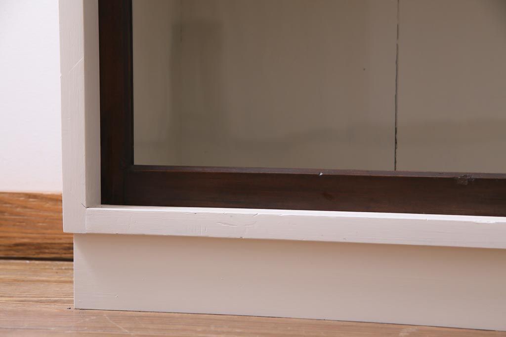 ペイント家具　シンプルで使い勝手の良い大正昭和期の2段重ね収納棚(飾り棚、本箱)