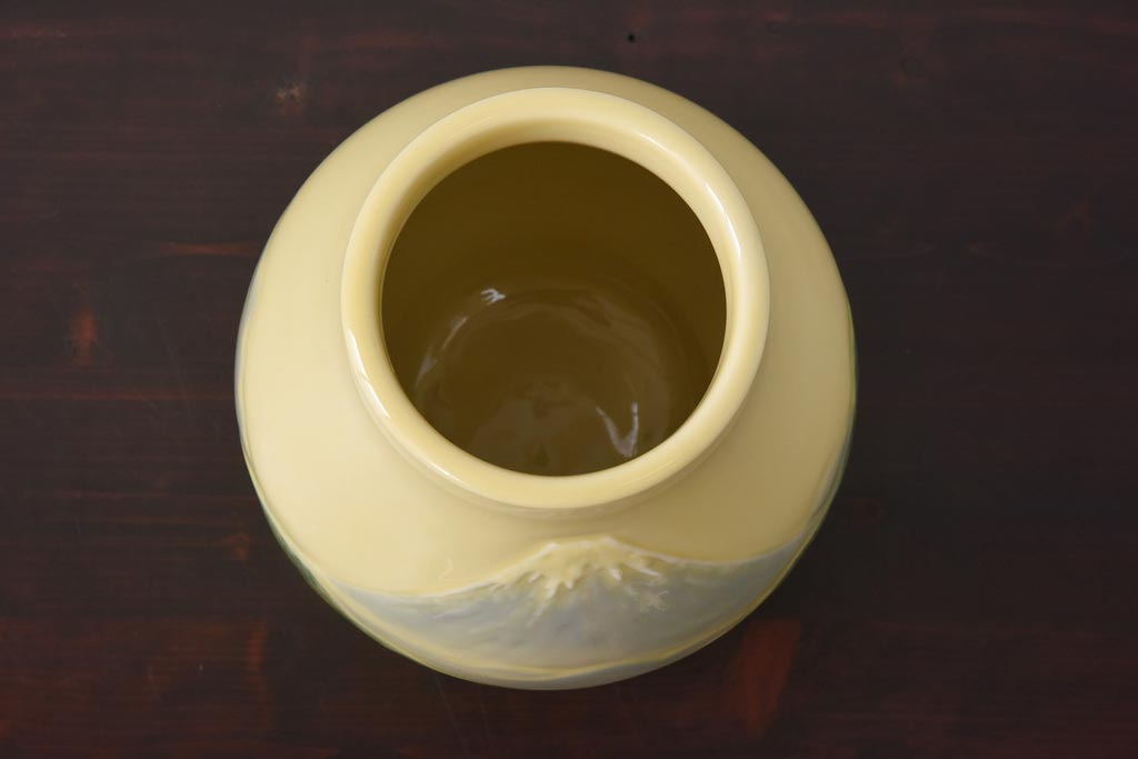 アンティーク雑貨　大正昭和初期　箱付き　平戸華窯　富士の図　淡い黄色が優しげな花瓶