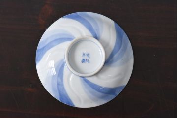 古民具・骨董　江戸期　成化年製　梅花　染付三色ねじり文蓋付茶碗2客セット(和食器)(2)