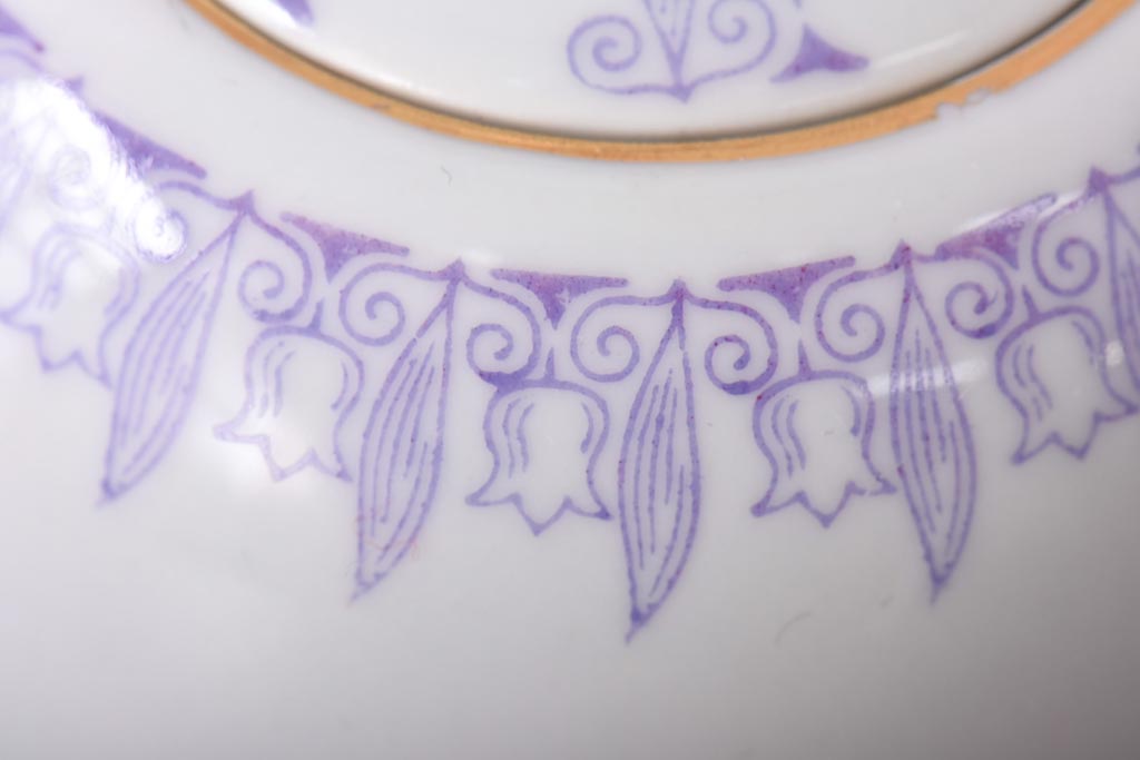 オールドメイトー(名陶硬質磁器・名古屋製陶所)　モダンなデザインが目を惹くティーポット(急須)