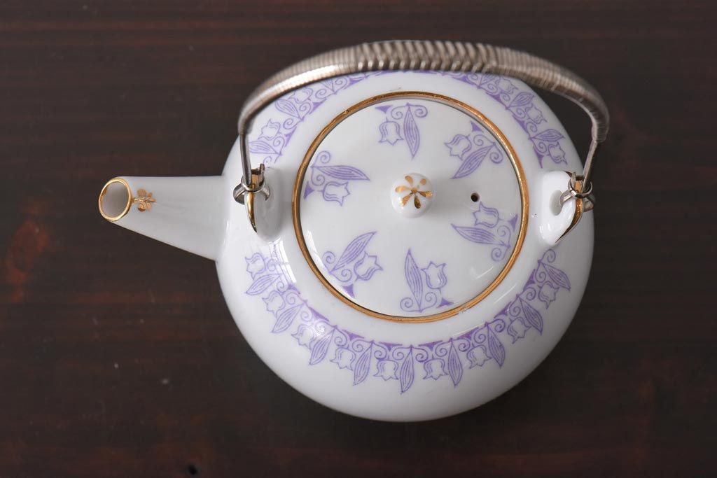 オールドメイトー(名陶硬質磁器・名古屋製陶所)　モダンなデザインが目を惹くティーポット(急須)